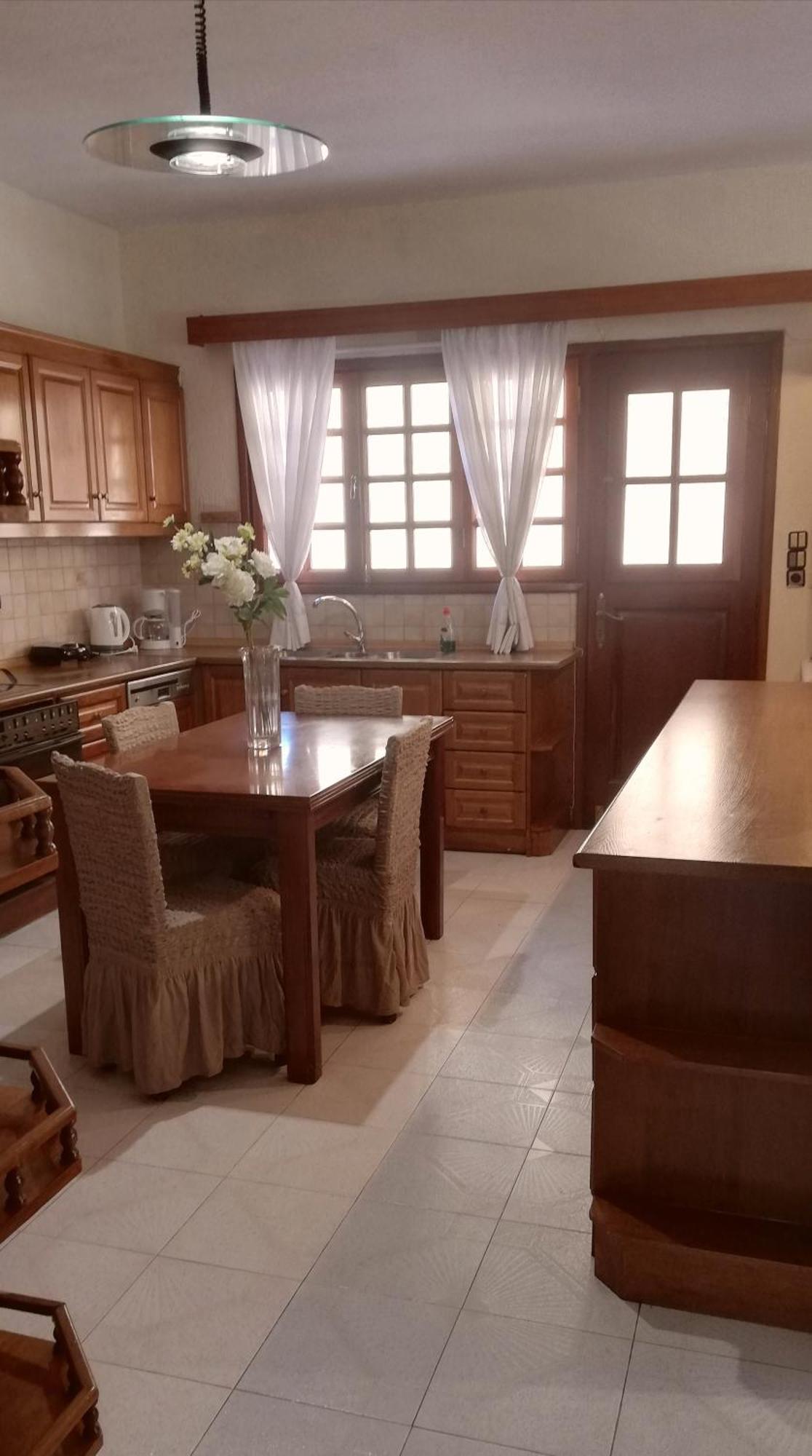 Spata Efi'S House Bagian luar foto